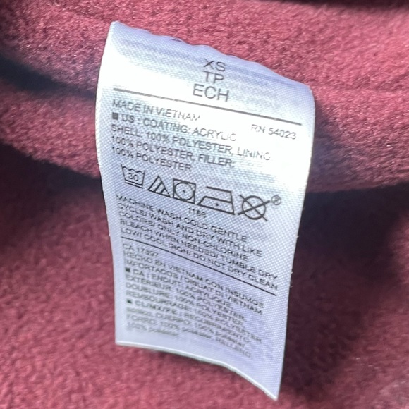 Old Navy Puffer Vest Full Zip Fleece Women’s Lined Pockets Burgundy XS - Picture 6 of 6